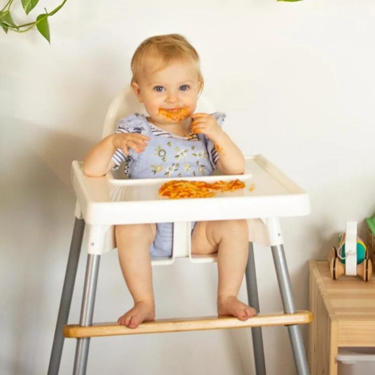 Highchair with Tray, Footrest & Cushion